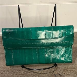 Elegant Green Leather Wallet NEW